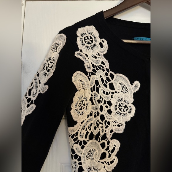 Alice + Olivia Cherrie Lace Embroidered Button Front Cardigan - Picture 7 of 9